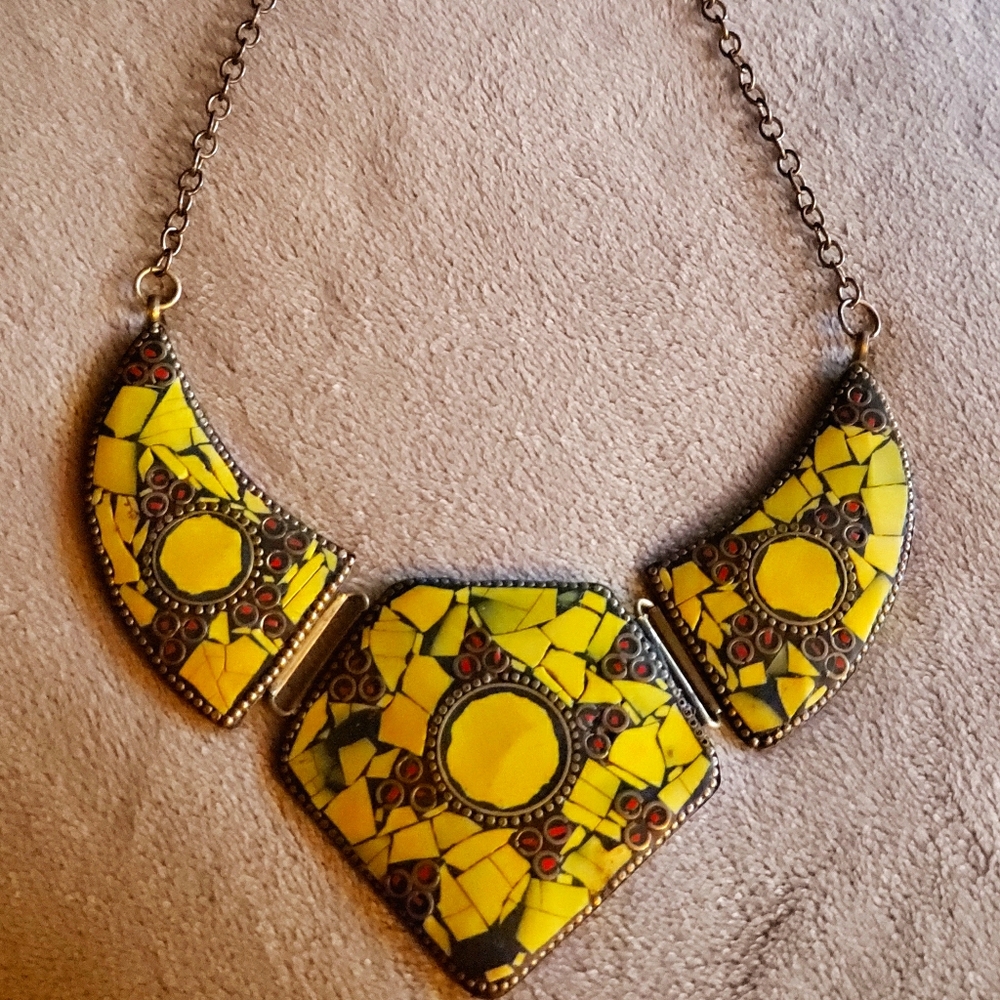 Neclace - Picture 2 of 2